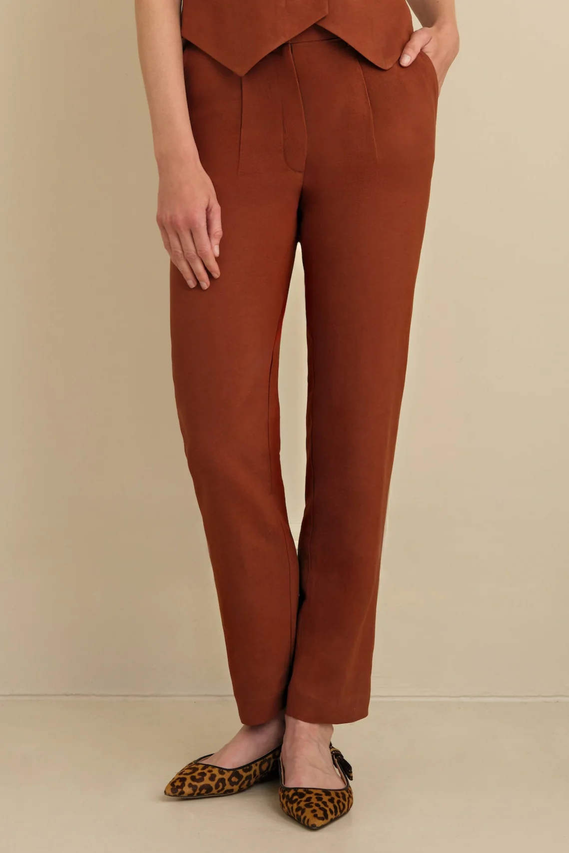 The Avery Pleated Trouser Cognac