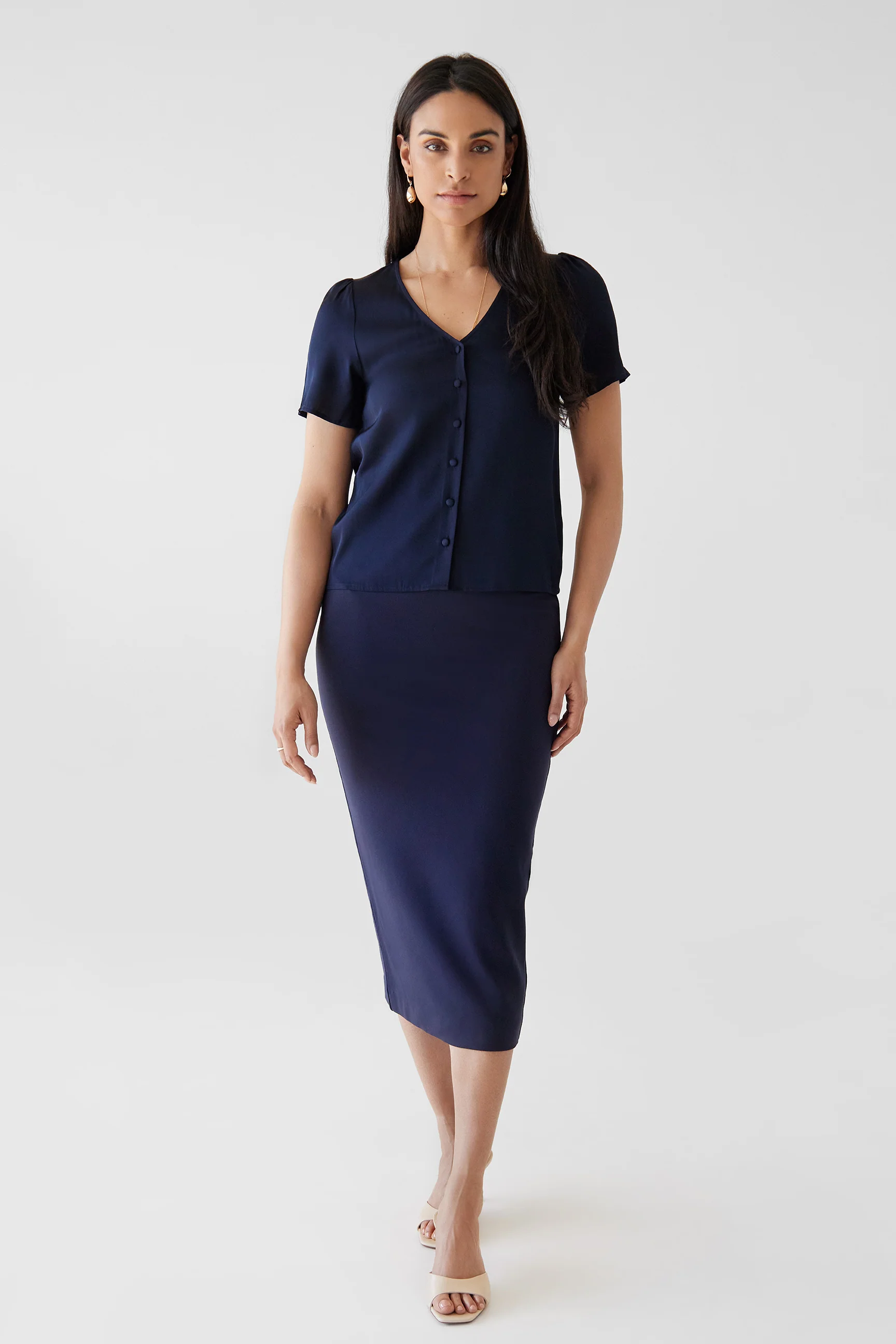 The Evelyn Silk Blouse Navy - Image 4